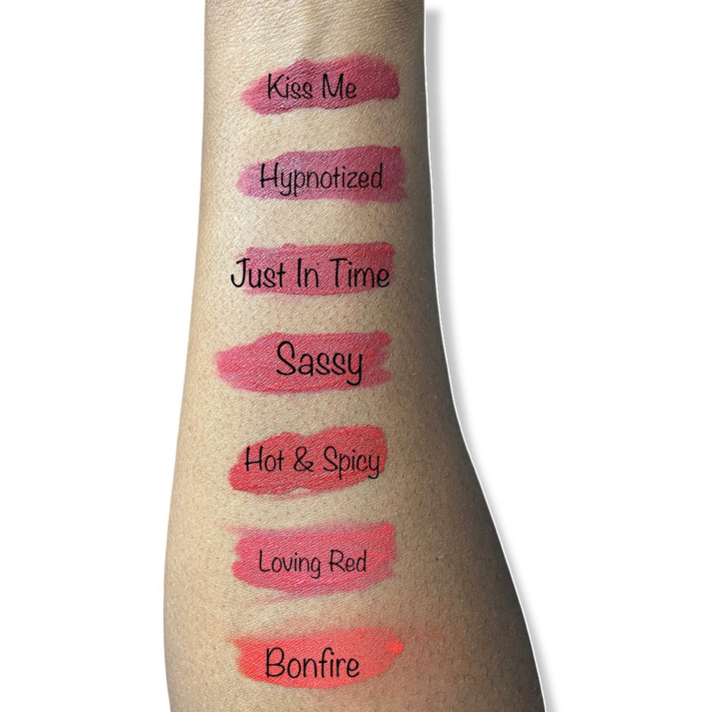 Red liquid matte lipstick