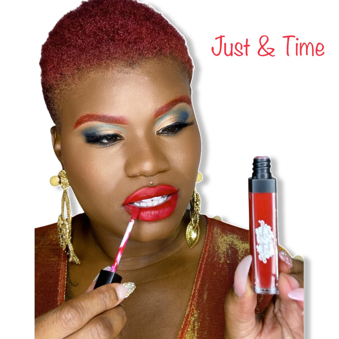 Red liquid matte lipstick